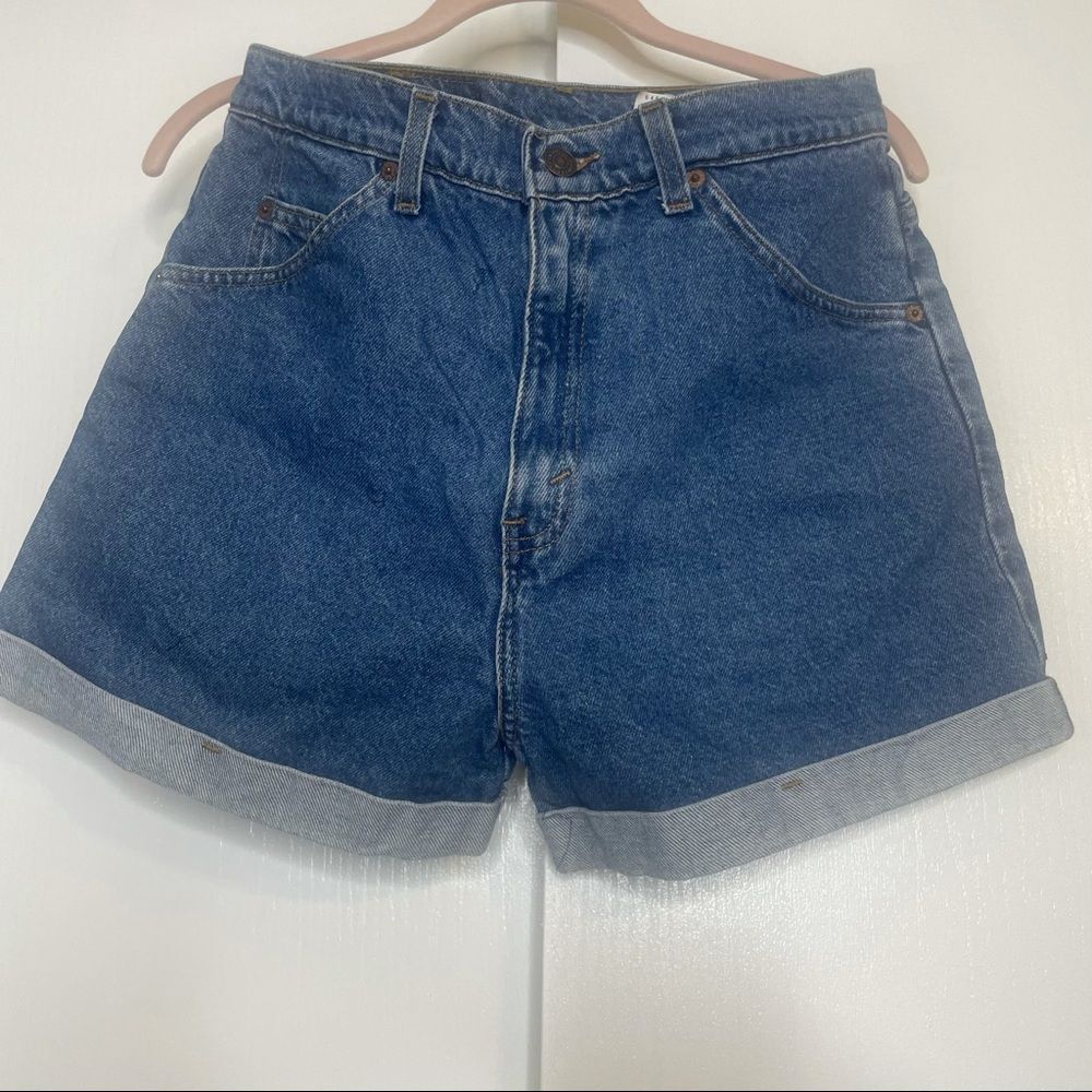 Vintage Levi's Orange Tab Denim Shorts - High Waisted Medium Wash - Size 11